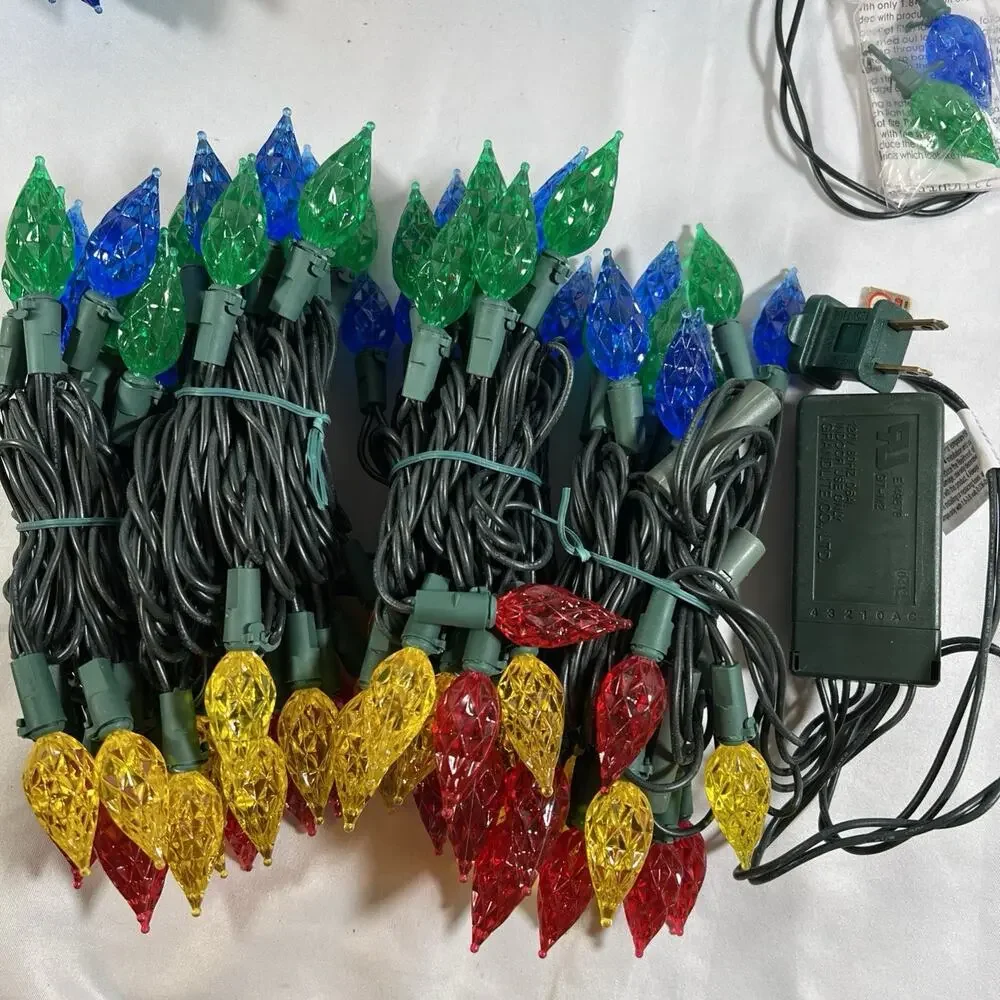 Santa’s Forest LED 200 C7 Diamond Cut Musical Light Set String Lights Christmas